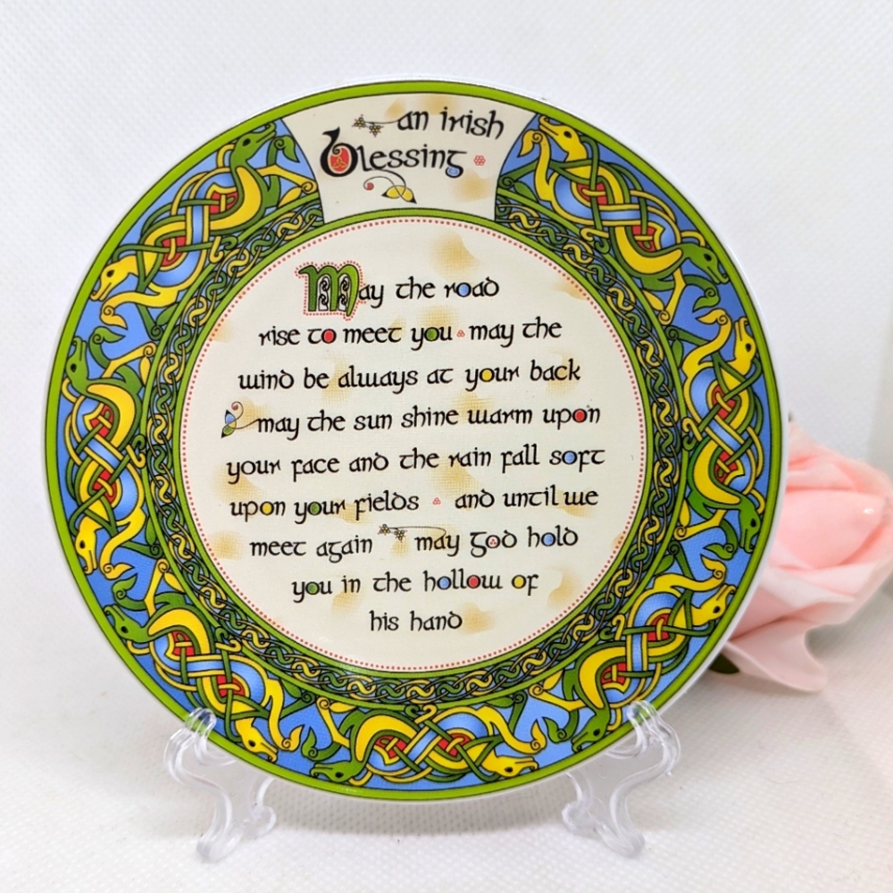 An Irish Blessing Small Decorative Collector Plate 4" Green & Yellow With Stand